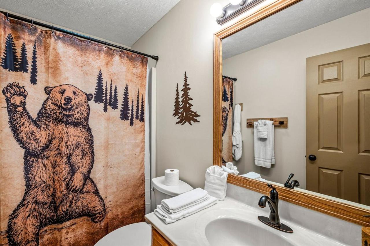 Peaceful Mountain View- Hot Tub- Pool Table- Fire Pit-fenced Yard-pet Friendly- Pool & Pond