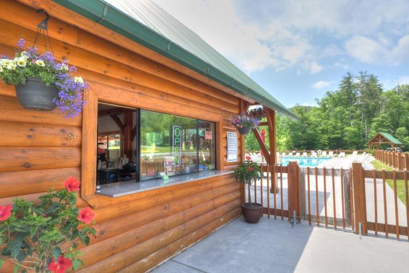 Hébergement de vacances Peaceful Mountain View- Hot Tub- Pool Table- Fire Pit-fenced Yard-pet Friendly- Pool & Pond *
